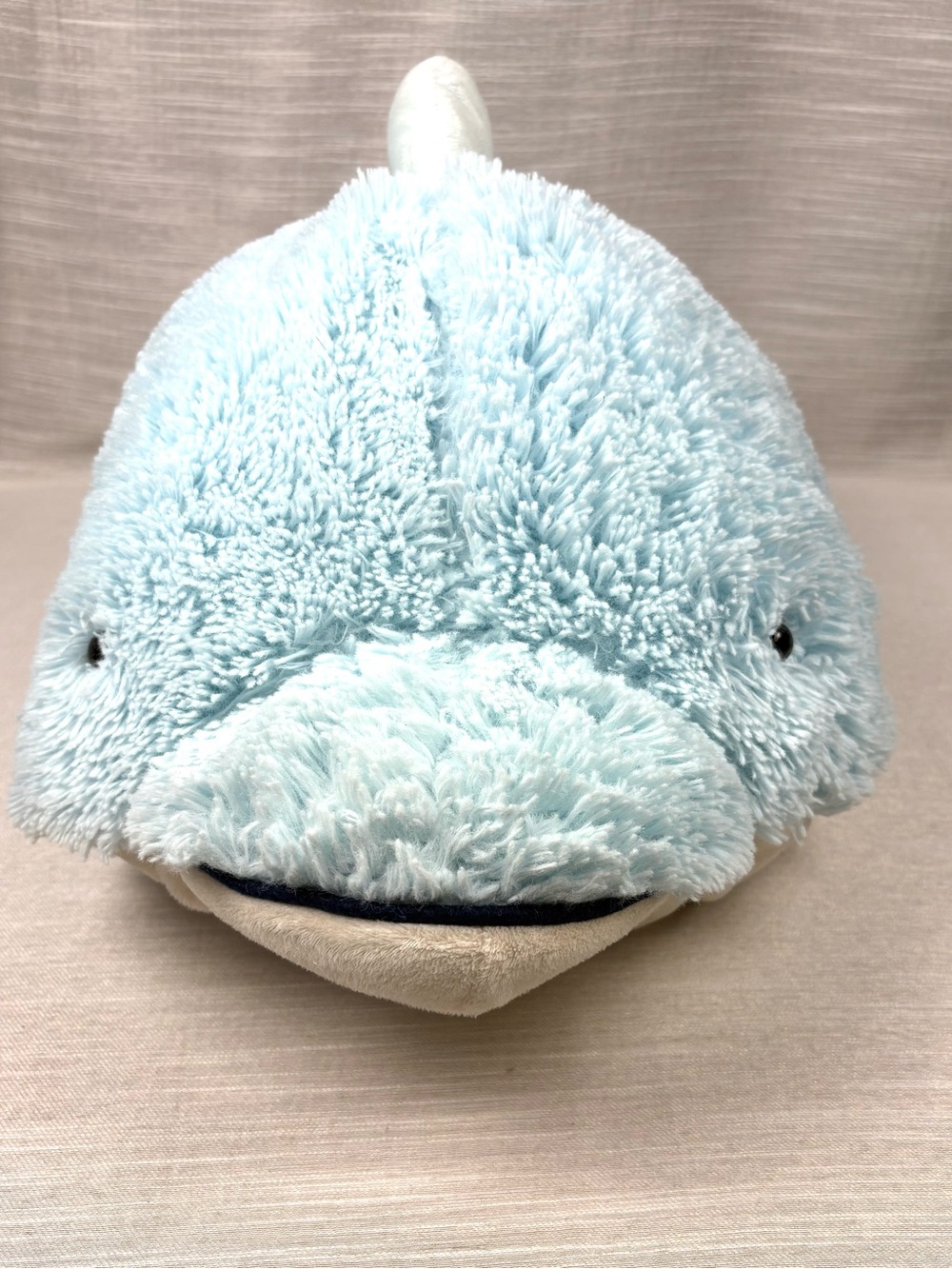 Original Pillow pet squeaky the Dolphin Soft Cuddly Sea Friend
